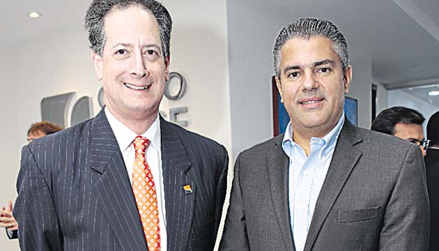 6. Carlos Raúl Barrios y Emanuel Abadía.