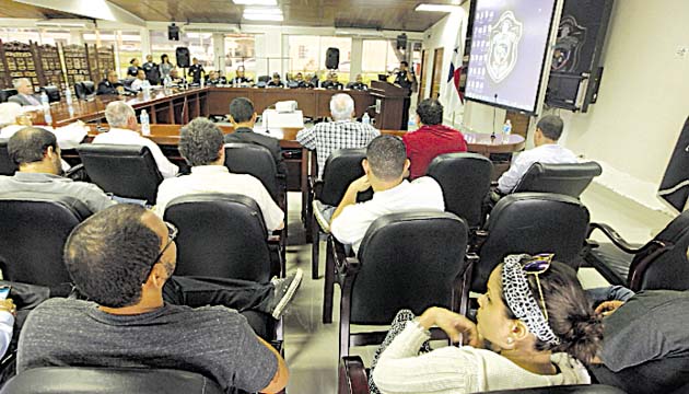 La reunión de empresarios con uniformados fue en la sede de la PN.(Carlos Lemos)