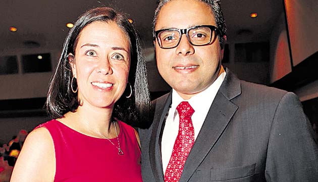 8. Ana de Hernández y Diego Hernández.