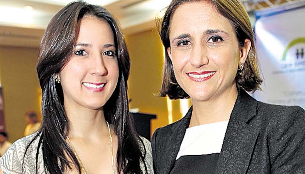 6. Ena Terán y Teresa de Alfaro.
