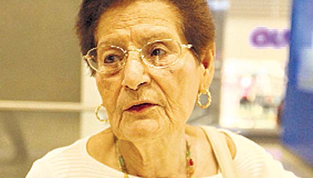 Fidelina Pérez: Yo quiero saber dónde está la reducción de la canasta básica, en la mía sigue igual. Los productos regulados no siempre son los que uno compra. Se requiere que agreguen otros productos para que, de repente, se vea algo.