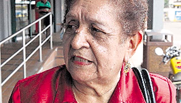 Domitila de Baruco: Aquí lo que realmente hay que hacer es acabar con el intermediario, que es la figura que se mantiene en el mercado y ocasiona que los productos sigan encareciéndose. La verdad, los efectos son mínimos.