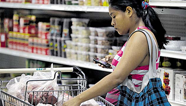 Escasez de carnes reguladas. Desde que se inició el plan “Tu Bolsillo Primero”, los ganaderos advirtieron habría escasez de los cinco cortes de carne incluidos en el control porque se trata de pequeñas porciones del ganado. El resto podría registrar aumento en sus precios.