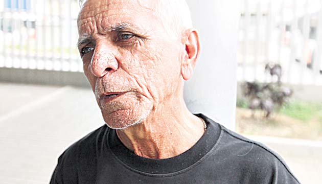 Jorge Russo: Claro que no estoy de acuerdo con aumentar el pasaje. Primero porque Mi Bus no presta un buen servicio. Pero además, porque no es una decisión que toma en cuenta el sentir del usuario, que en su gran mayoría está inconforme con el servicio.