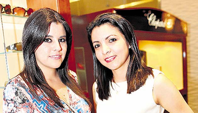 7. Andrea Suárez y Isaura Jarquin.