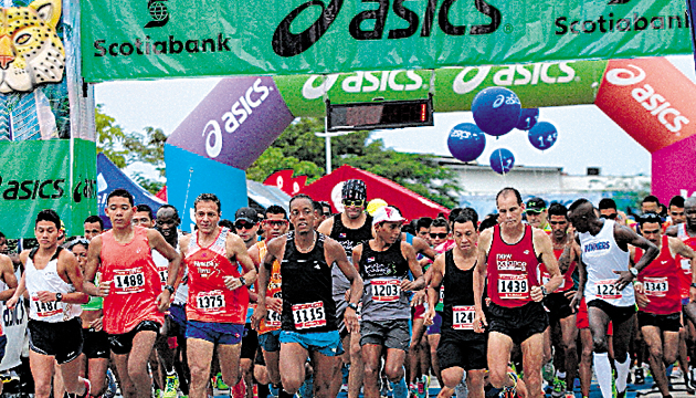 4. Casi 600 competidores enfrentaron los 15 kilómetros totales de esta prueba.