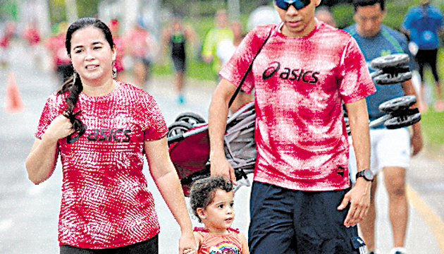 5. La carrera también permite que las familias compartan juntas.