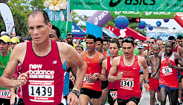 6. En la cuarta carrera del circuito participaron 1,300 corredores.