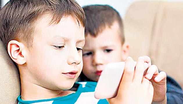 Con un solo clic, los niños acceden a portales de contenido sexual.