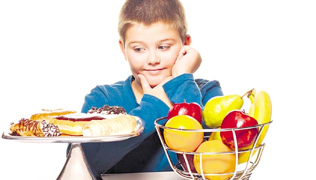 La obesidad se inicia en la niñez porque son obligados a comerse todo.