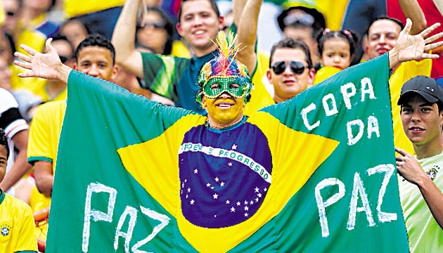 Ser el país anfitrión del Mundial 2014 podría jugar un papel favorable para el equipo de Brasil, que contará con el respaldo absoluto de los habitantes.(EFE)