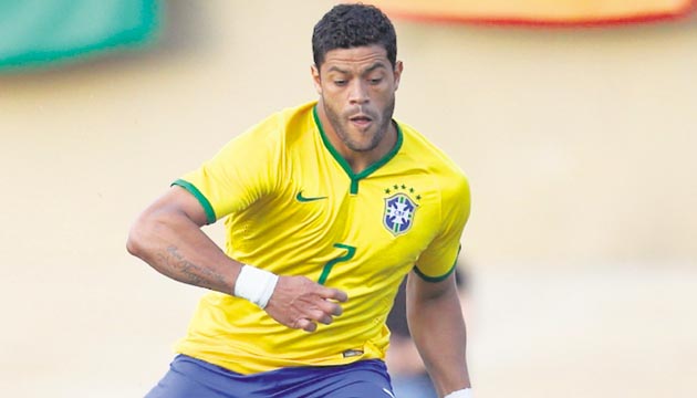 Hulk, jugador de Brasil, se destaca por su fuerte físico.(EFE )