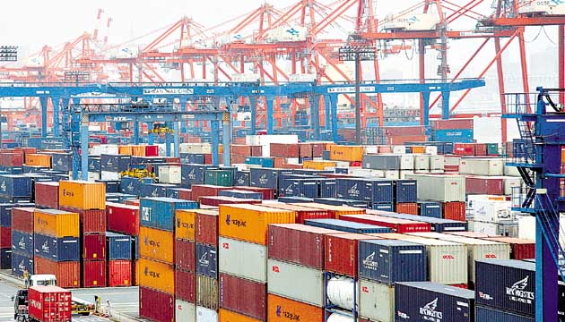 El año pasado los puertos nacionales cerraron con una baja en el movimiento de carga, según los expertos, porque el sistema está cambiando y se necesita actualizar para ser competitivos en el mercado.(ARCHIVO)