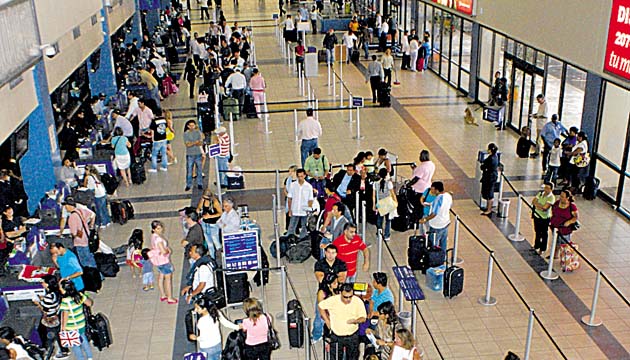 Ingresos de visitantes al país han aumentado 40.9%.(Archivo)