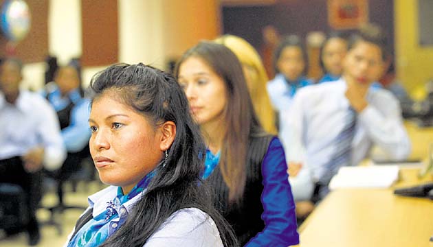 Jóvenes logran aprender un oficio técnico.(Edwin González)