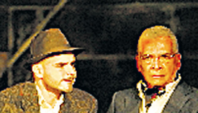 En “Bent”, (sobre el holocausto, Noche de los cuchillos largos en Berlín 1934, ) en Teatro La Quadra (2008), con Rogelio Bustamante. Se volvió a presentar en 2009.