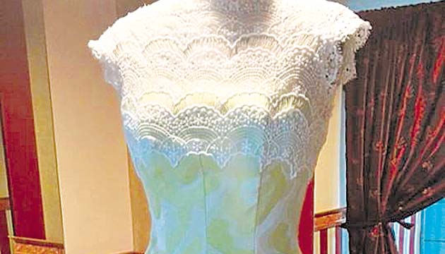 Estilo europeo. El diseñador Luna presentará estilos de trajes con el inmaculado color blanco en linos irlandeses, que trabajó de la mano de José Díaz Jurado.