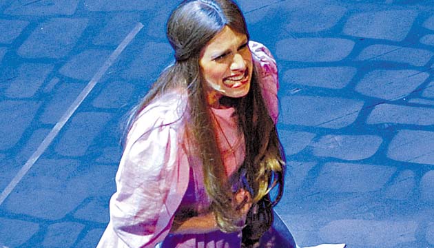 La vida la trató con dureza, pero no claudicó.
