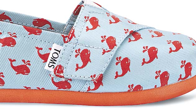 Toms. Los pequeñines de la casa no tienen queja. Toms lanzó al mercado estos calzados con diseños de ballena, ideales para los varoncitos. ¡Lindos!