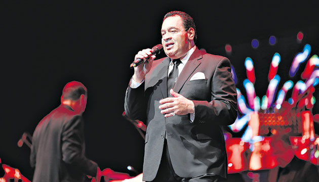 Tito Nieves encendió la pista.