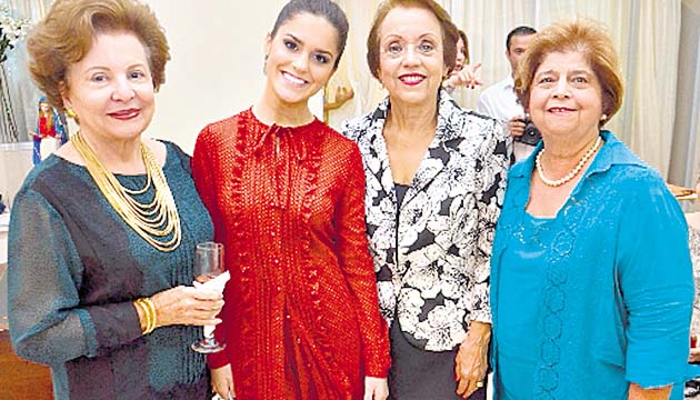 2. Puchi de Arosemena, Rafaela Alemán, Lily de Correa y Marisol de Jaén.