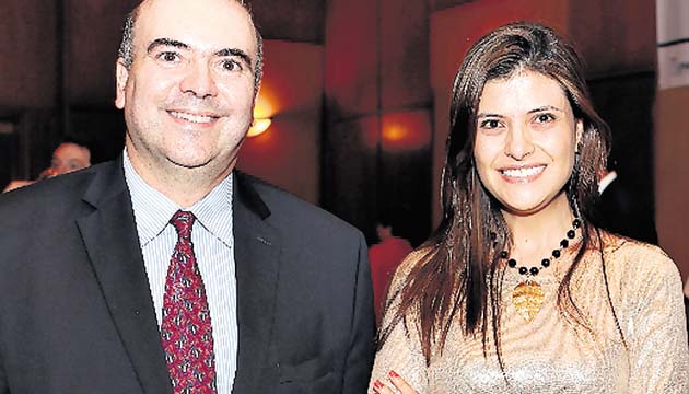 7. Alejandro Félix De Souza y Pilar Ceron.