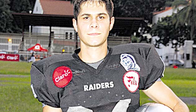 Rafael Amar, parte de la gran defensa Raider.