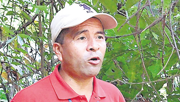 En el Parque Nacional General de División Omar Torrijos, ubicado en El Copé (Coclé), somos solo ocho guardaparques. Y la extensión del área protegida es de 25,000 hectáreas. De modo que es bien complicado trabajar los planes de manejo con todas las comunidades que hay dentro, pero aun así, avanzamos con este gran desafío.