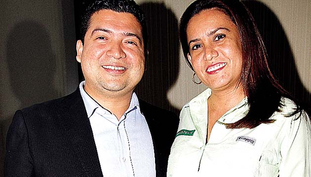 6. Abdiel Batista e Ingrid Coll.