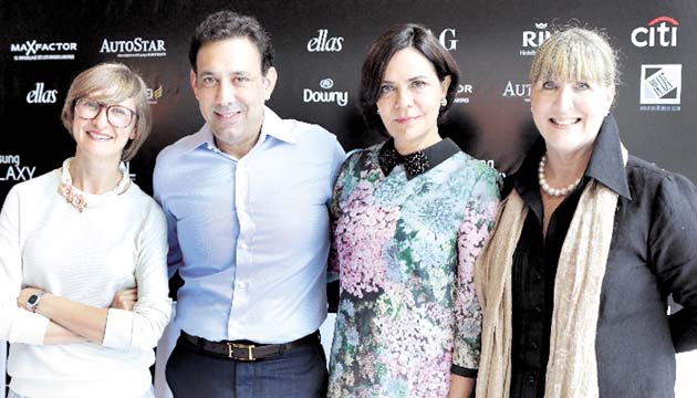Silvia Estarás, Jorge Azmar, Marie Claire Fontaine y Nikki de Roy.