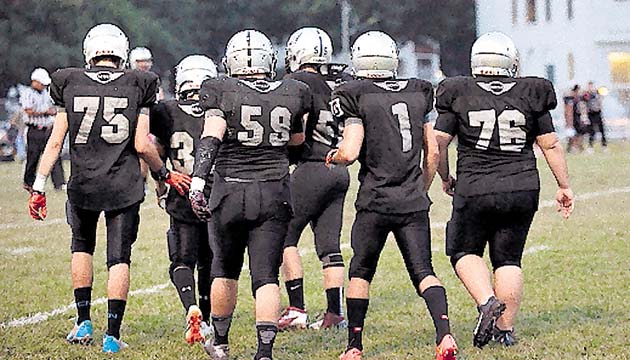 Los “black and silver” imponen su juego.