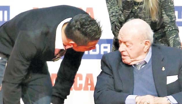 Ronaldo, un admirador del difunto Alfredo Di Stéfano.(Archivo)