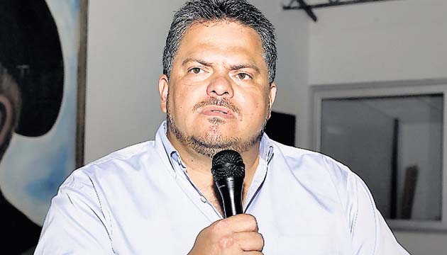 Durante su intervención de ayer, el magistrado presidente del Tribunal Electoral, Erasmo Pinilla, señaló que el PRD también debe reconocer que se le entregaron las credenciales en circuitos donde no se había dado un veredicto sobre los procesos de impugnación y el haberse adelantado, ahora les trae consecuencias.