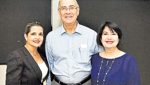2. Marianela De La Lastra, Raúl Gasteazoro y Blanca de Gasteazoro.