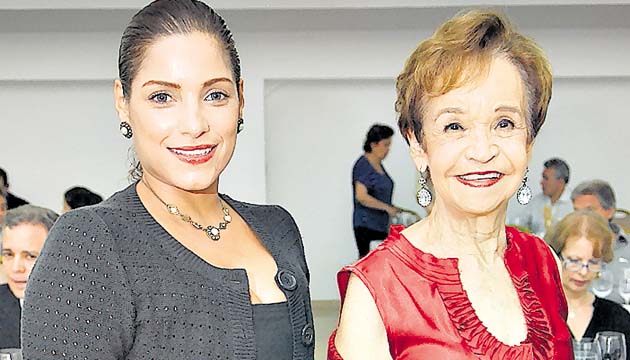 8. Minerva Salles y Chichita Ibañez.