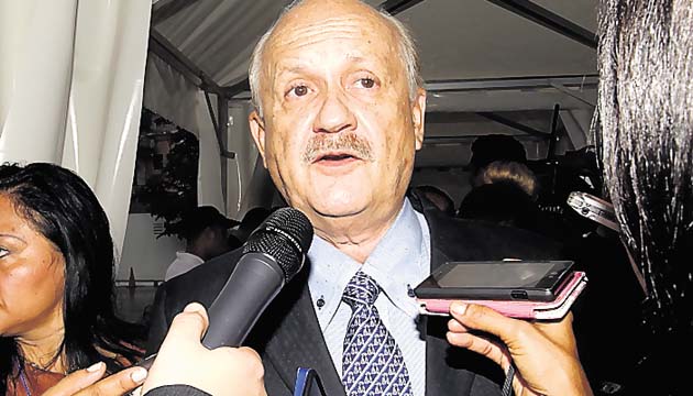 El magistrado Erasmo Pinilla reconoció la posibilidad del doble voto.( Archivo)