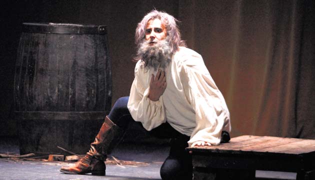Mónica como Vasco Núñez de Balboa en “Balboa”. Teatro Nacional.( Archivo.)