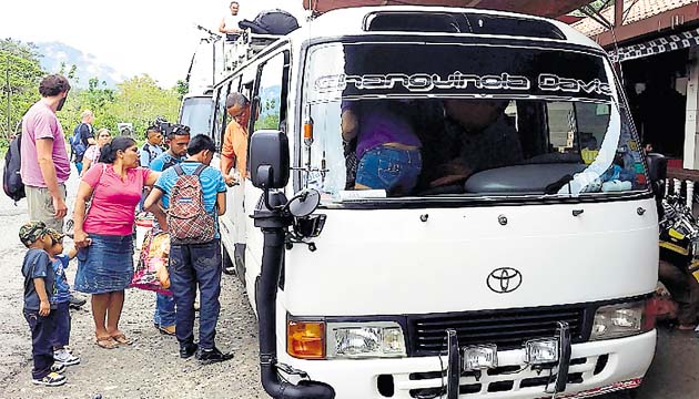 Transportistas se quejan de constantes daños en amortiguadores.