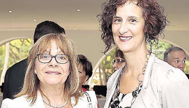 7. Ana María Bombau y Silvia Cesaratto.