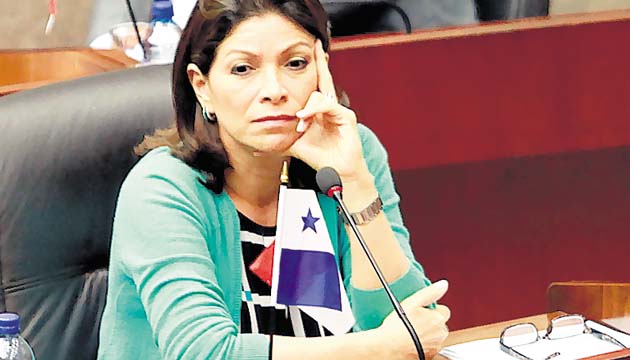 Ana Matilde Gómez postuló a Luis Chen para el cargo.(Edwin González)