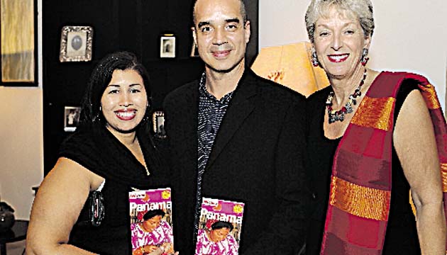 2. Criseida Carrasco, Orestes Valdés y Liselotte Herve.