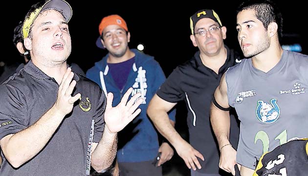 El protagonista silencioso: Director técnico y líder de los Kiwanis Kolts()