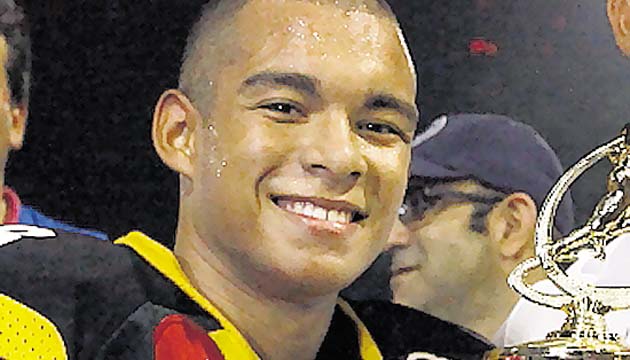 Los mejores jugadores de la liga fueron premiados por su desempeño. Emanuel Hernández: Vistiendo la camiseta de los Kiwanis Kolts fue el mejor “defensive backs” de la liga Kiwanis Varsity. Hernández, en un total de ocho encuentros, logró cuatro intercepciones, además de 14 “tackles” y 1/2 “sack”.
