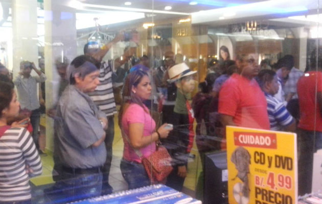 Black Friday Albrook. Foto/@Maite1805