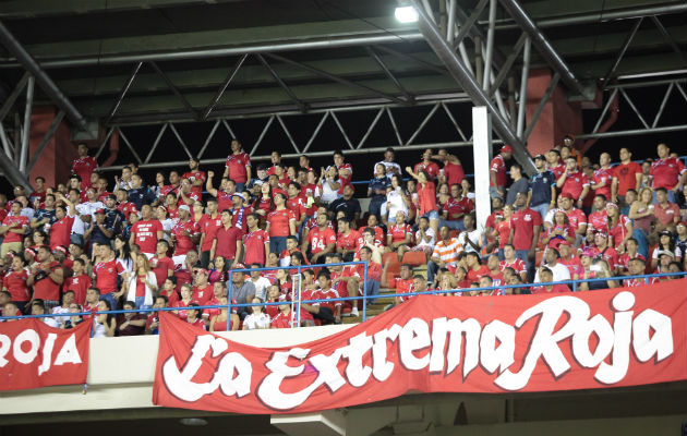 La fanáticada acudió al Rommel Fernández a apoyar al equipo.Foto/Anayansi Gamez