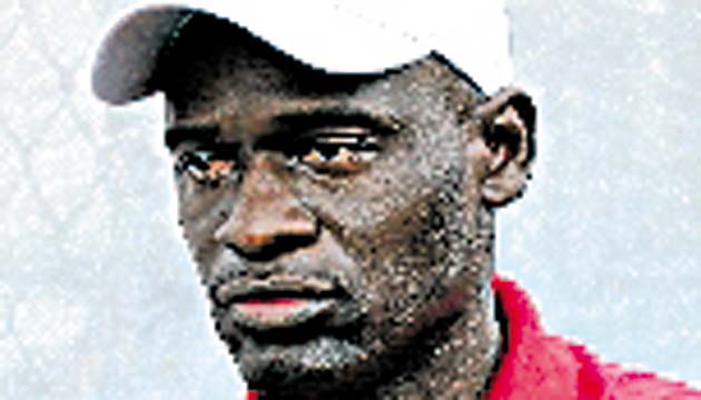 José Mario Anthony Torres - Técnico del Sporting SM: Deben tener vergüenza (refiriéndose a los jugadores del Sporting) por esa afición que los viene a apoyar, con lo poquito que tiene.
