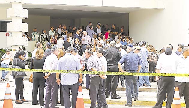 Familiares y amigos le dijeron adiós de forma privada. (Marly Domínguez)