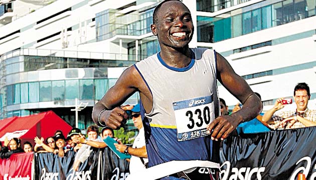 3.Kirchilat Philemon, ganador de la Maratón de Panamá 2014.