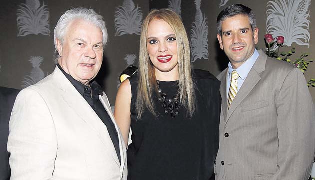 4. Nils Petterson, Moe Petterson y Julio Arias.