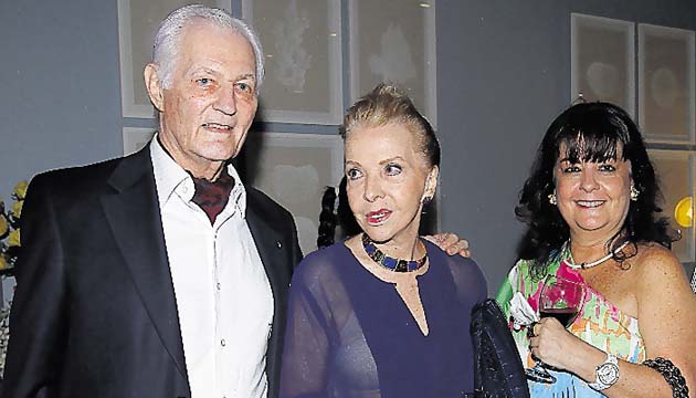5. Alejandro Alfonso-Larrain, Alexandra Alfonso- Larrain y María Alejandra Campos.